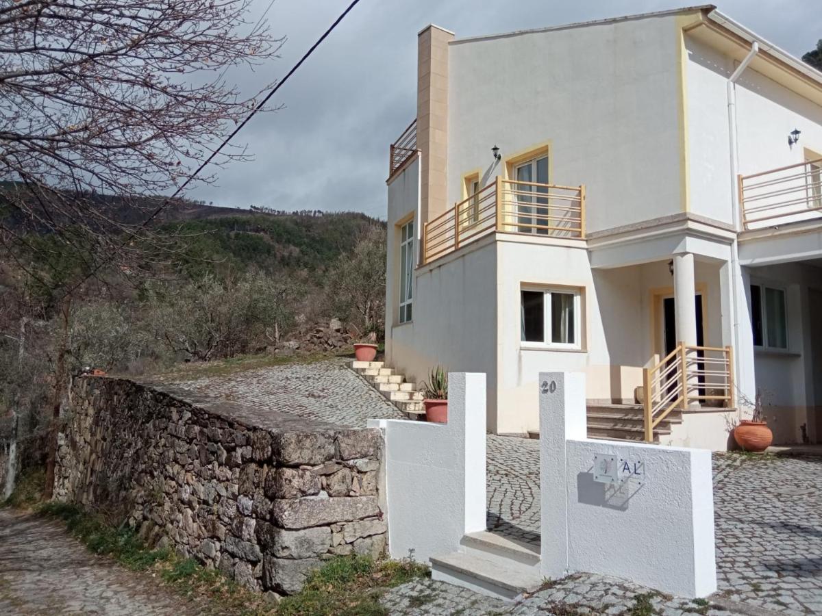 Casa Das Oliveiras - 만테이가스 외부 사진